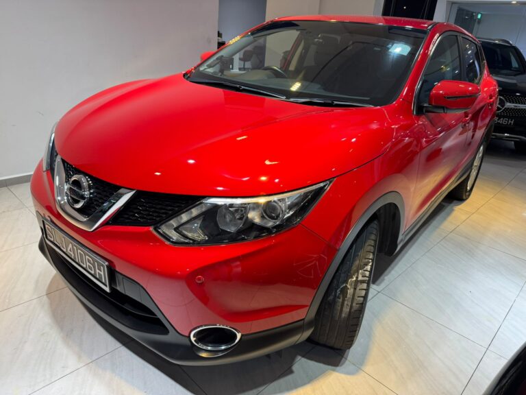 NISSAN QASHQAI 1.2 DIG-T CVT ABS 2WD 5DR
