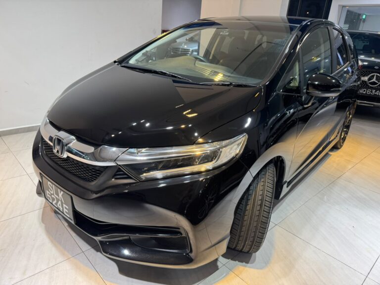 HONDA SHUTTLE 1.5G CVT ABS D/AIRBAG 2WD 5DR