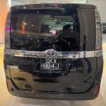TOYOTA VOXY 2.0X CVT full