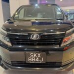 TOYOTA VOXY 2.0X CVT full