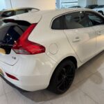 VOLVO V40 T2 (A) full
