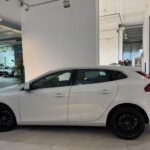 VOLVO V40 T2 (A) full