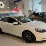VOLVO V40 T2 (A) full