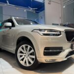 VOLVO XC90 T5 MOMENTUM (A) AWD full