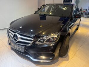MERCEDES BENZ E200 SEDAN EDITION E (R18 LED SR)