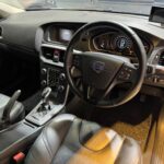 VOLVO V40 T2 (A) full