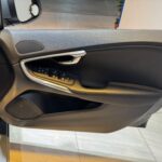 VOLVO V40 T2 (A) full