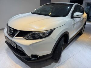 NISSAN QASHQAI 1.2 DIG-T CVT ABS 2WD 5DR