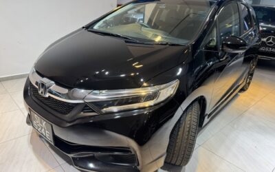 HONDA SHUTTLE 1.5G CVT ABS D/AIRBAG 2WD 5DR
